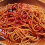 ワイルドバーン - アラビアータはにんにくの風味と唐辛子の辛さがトマトソースにマッチ！ パスタに絡んで美味しかったです。
