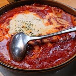 ワイルドバーン - バーン風ラザニアを選択、 超アツアツの容器に、ベシャメルソースやラグー、ナチュラルチーズが平らな板状のパスタに絡んで とても美味しかったです。