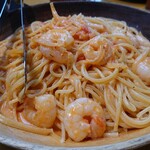 ワイルドバーン - エビスパは一番人気との事で、こってりしたトマトクリームソースに エビの食感と風味がパスタに合わさってとても美味しかったです。