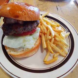 福生市でおすすめの美味しいハンバーガーをご紹介 食べログ 福生市でおすすめの美味しいハンバーガーをご紹介 食べログ