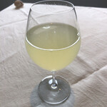 pesceco - 季節の自家製スパークリングジュース レモン
            →ロイヤルブルーティーに似たような身体が浄化されるような感覚に捉われる微炭酸レモンソーダ(^^)優しい酸味も甘味に癒される…