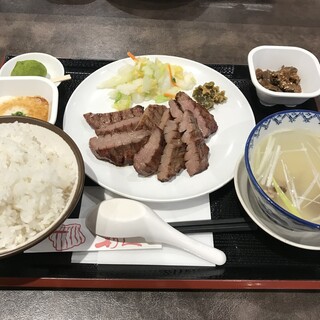 イオンモール広島府中内でランチに使えるお店 ランキング 食べログ