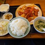 中華料理 縁 - 兄ぃが頼んだ、鶏肉の四川風炒めのご飯大盛り(税込748円)