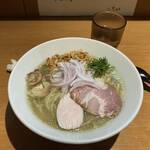 亀戸煮干中華蕎麦 つきひ - 冷やし塩煮干蕎麦 900円 