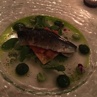 マチュリテ - マリネしたイワシのグリル　パプリカのトマト煮バジル風味