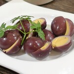 トリワイン ＰＩＫＯＳＨＨＨＵ - うずらたまご赤ワインしょうゆ漬け