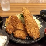 とん吉 - ナスの挟み揚げとヒレカツ定食：1250円