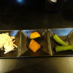 和食亭 - 飲みますというと出てくるお通し