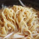 麺屋 空海 - 麺アップ（味噌）