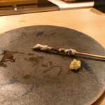 木挽町 とも樹 - さよりの皮の串焼き