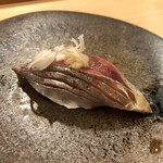 木挽町 とも樹 - 出水の鯵のにぎり