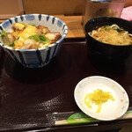 若菜そば - 唐揚げとじ丼 うどんセット550円