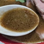 麺や でこ - 濃厚牡蠣蕎麦のスープ