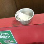 山岡家 - 食券渡しました。今日はいつもの定位置は座れなかった