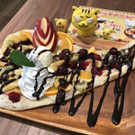 本格タンドリーカフェ虹 - 料理写真:デザートナンレインボー　750円(税込)　※上からも