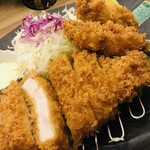 Tonyoshi - 三元豚ロースと広島産牡蛎フライ膳