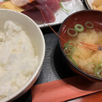Kaisen Shokujitokoro Ishizaki - ご飯、お椀