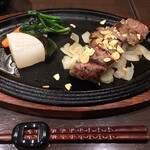 神戸牛 ステーキ ヘンリー亭 - 神戸牛ランプステーキセット (100g) ¥2,980-