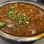 スリマンガラム - マトンキーマ
      マトンの旨味大爆発。ウマすぎ。