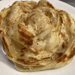 スリマンガラム - パロタ
      ボロ雑巾スタイルのサクモチのヤツ！