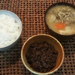 炭火割烹 蔓ききょう - 猪汁(豚汁)定食にしてみました