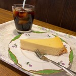 2♠10jack - ケーキセット（チーズケーキ）をアイスコーヒーで