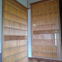 韻松亭 - 二階の部屋内の襖