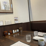 百年亭 - テーブル