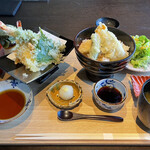 日本料理 滴翠 - 天ぷら丼セット真上から