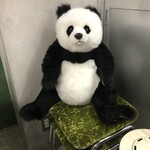 Nyu Hanazono - お店のパンダ