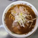 醤油ジンジャーラーメン(950円)です。