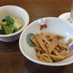 割烹 だいだい - 和風出汁で炊いたメンマ、うるいと行者にんにくのお浸し