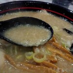 麺山 - 背脂がマジうまい