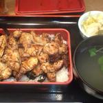 おが和 - やきとり重（普通盛り）９００円