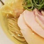 麺屋 六感堂 - THE RAMEN（しお）＋特製トッピング