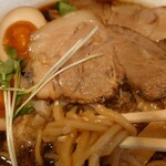 魁 肉盛りつけ麺 六代目 けいすけ - 