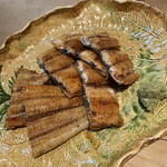 大和 - 単品の木曽三川うなぎ¥2.420  蒲焼と白焼きの選択が可能