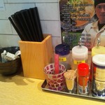 麺屋一燈 - テーブルセット