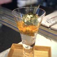 日本料理 TOBIUME - ◆始まり　”神宿る海より” お料理を提供された途端、思わず「ワァ雲丹パフェ」と。これはスゴイ。