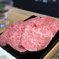 日本料理 TOBIUME - 黒毛和牛のサーロイン・・見るからに美味しそう。一人4枚でしたので、100g程度はあったかと。