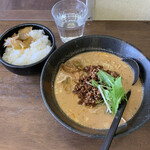 麺処 ごまや - こだわり坦々麺ごま濃い目 ライス