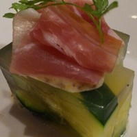 西麻布 肉粋やまもと - 生ハムとズッキーニのゼリー寄せ