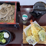 伊那国際ゴルフクラブ - 料理写真:天ぷら付ざるそば