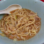 ラーメン二郎 - ここで酢を投入