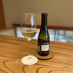 柚木元 - 白ハーフボトル