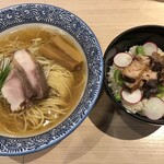 麺屋一燈 - 鰤そば＋鰤の炊き込みご飯