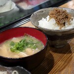 ぼちぼち - ご飯セットのご飯とみそ汁