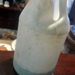 イラン・アラブ料理 アラジン - ドゥーグが入っている容器