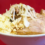 ラーメン二郎 - ラーメン小＋ニンニク多め＋ショウガ半分