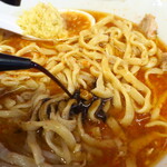 ラーメン二郎 - 赤酢投入～♪